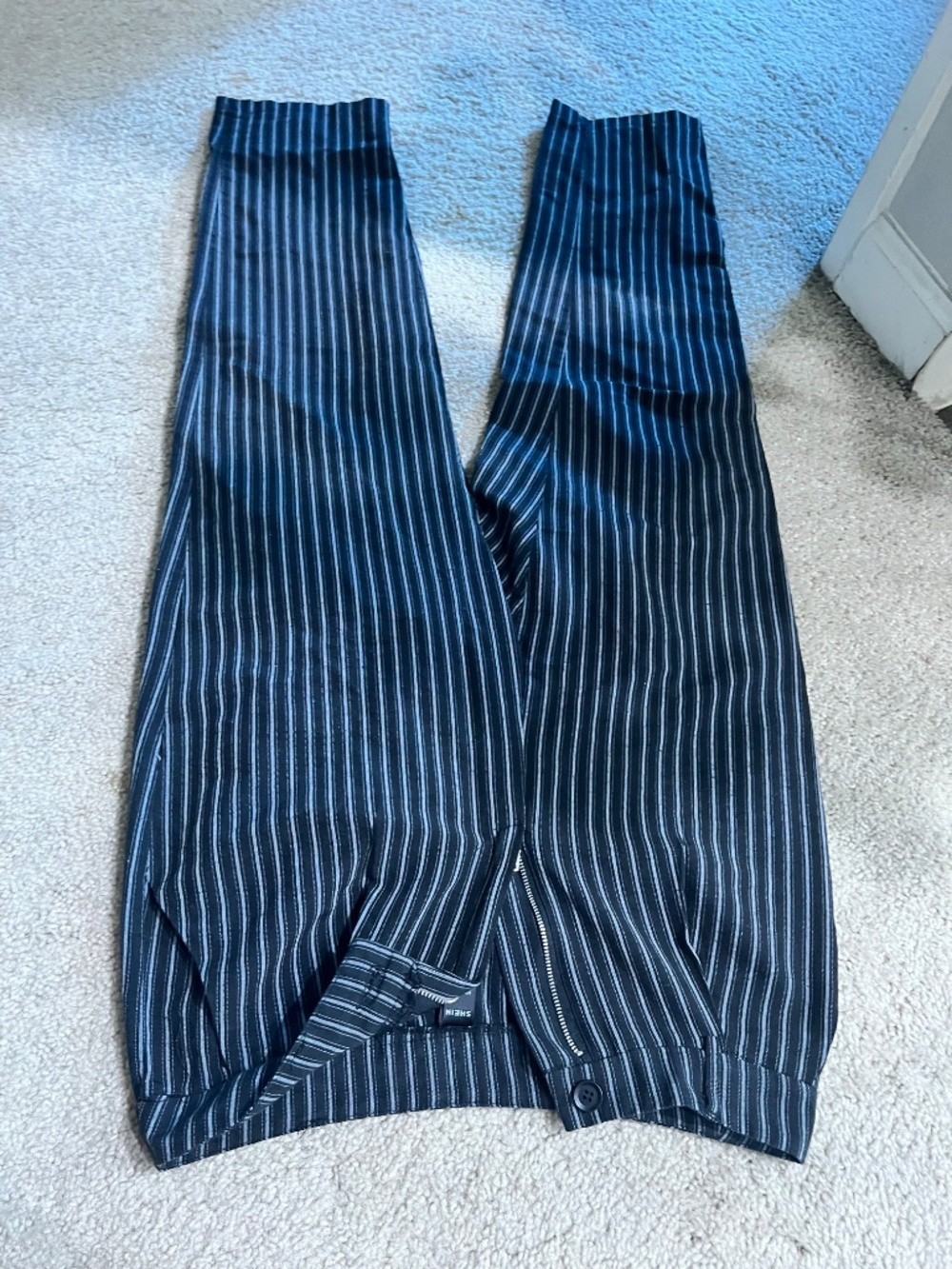 Clothes - Picture 12 of 16